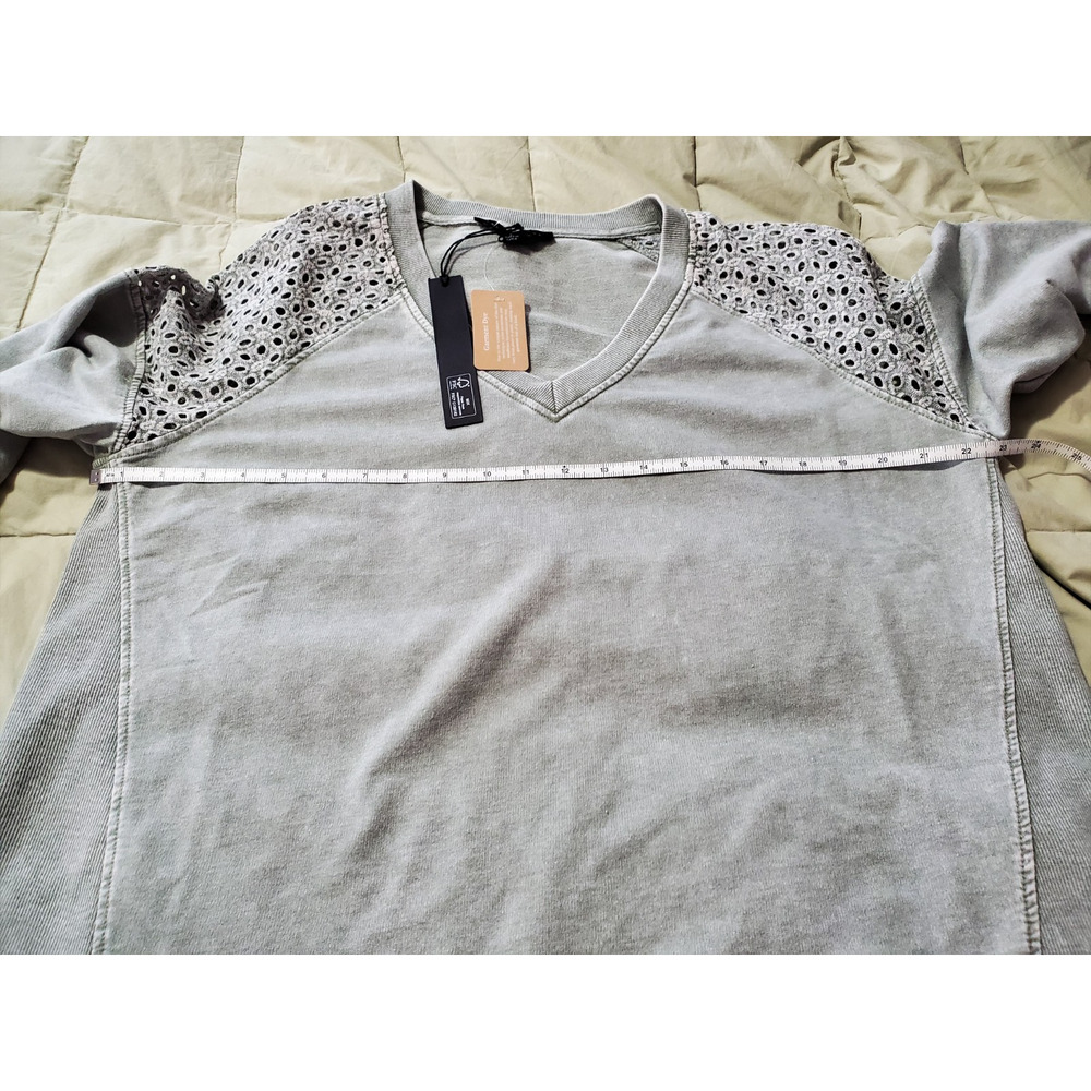 Jane & Delancey Womens Large Sage Green Sweatshirt Eyelet Lace Trim V Neck NWT - Picture 3 of 11